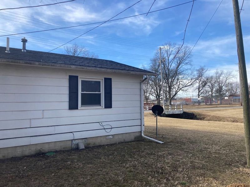 302 E 2nd N/A, Erie, KS 66733