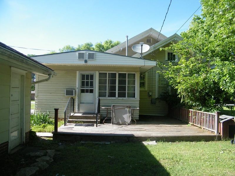 915 E Main N/A, Cherryvale, KS 67335