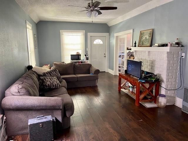 2331 Corning Ave, Parsons, KS 67357