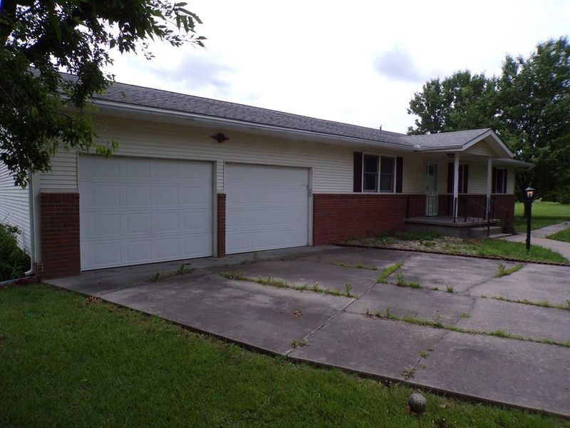 12 Alamosa Cir E N/A, Iola, KS 66749