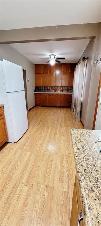 14 N Preston St, Kincaid, KS 66039