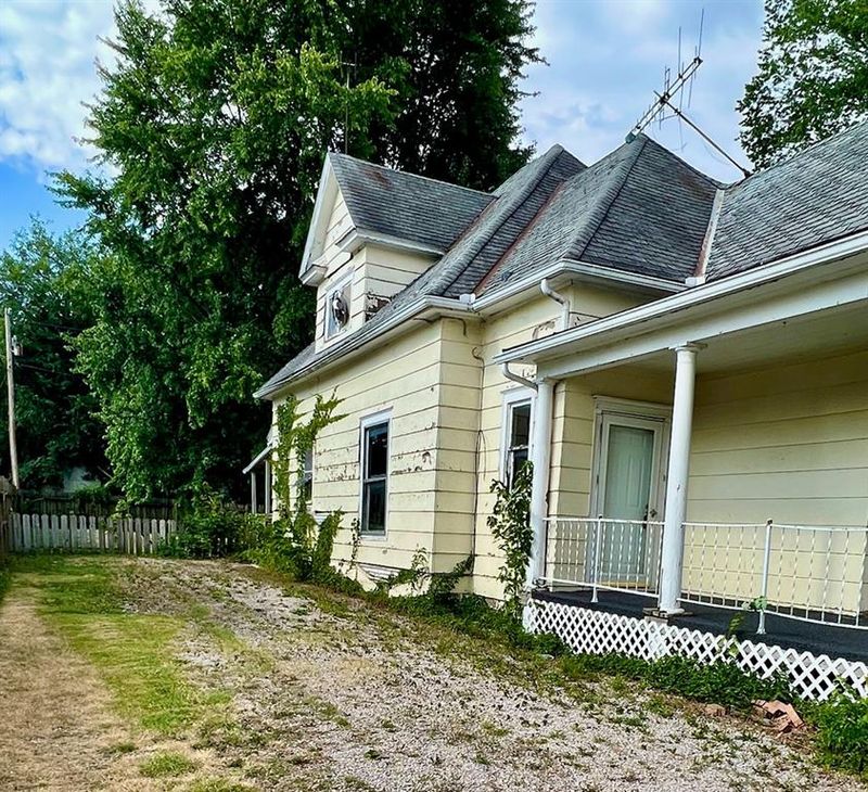 2504 Kennedy Ave, Parsons, KS 67357