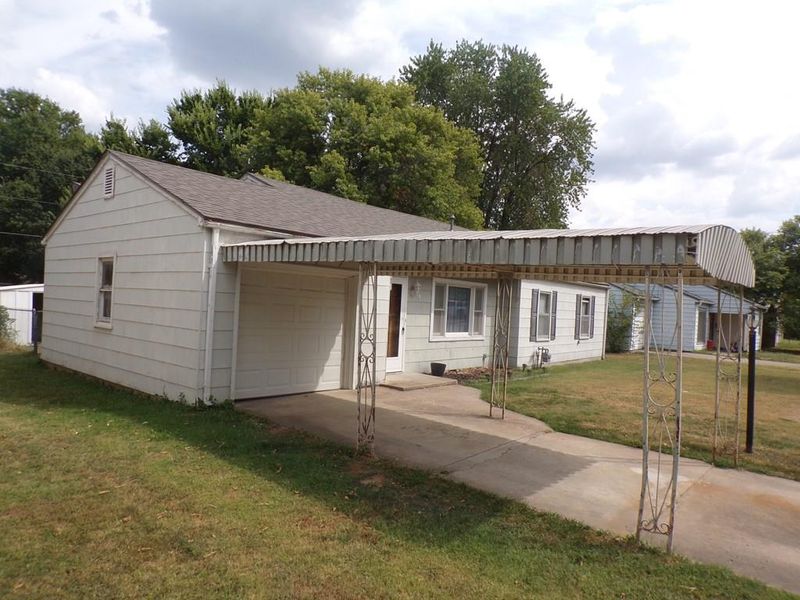 212 S Rutter N/A, Chanute, KS 66720