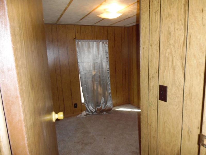 415 W 1st N/A, Cherryvale, KS 67355
