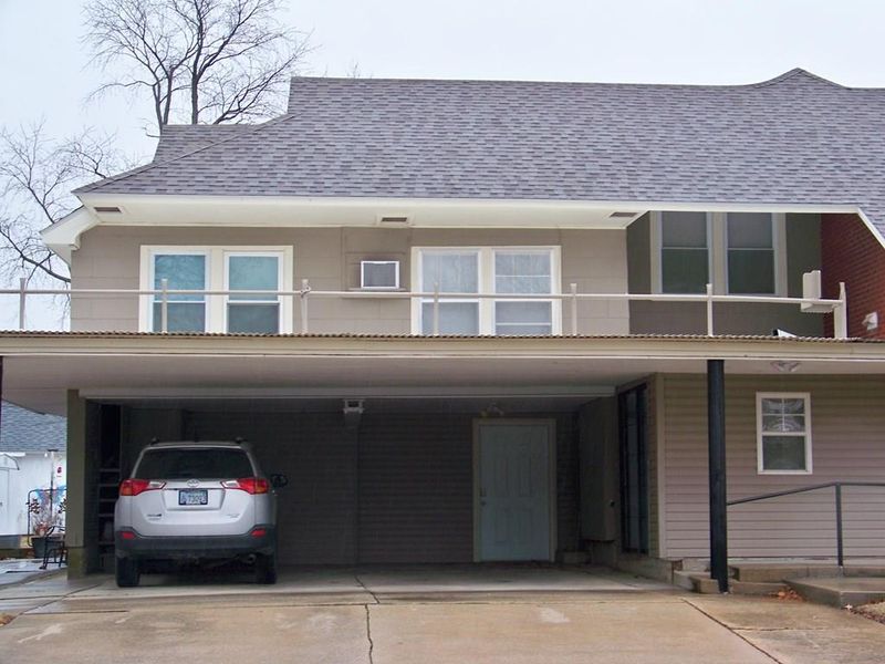 222 S Lafayette Ave, Chanute, KS 66720