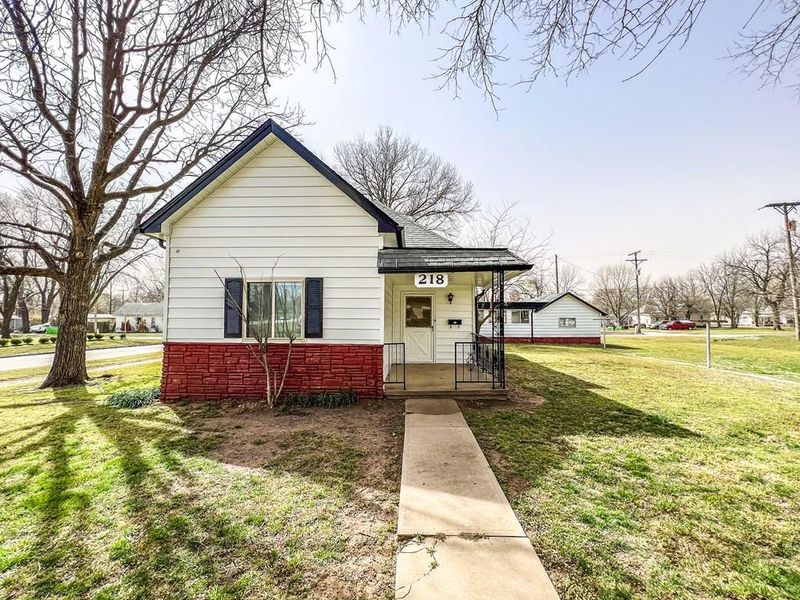 218 S Neosho N/A, Cherryvale, KS 67335