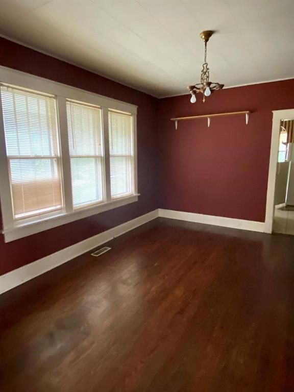 2816 Crawford Ave, Parsons, KS 67357