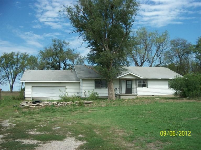 19980 10th Rd, Parsons, KS 67357