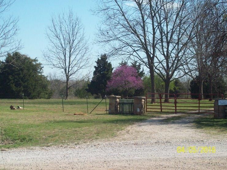 11505 16th Rd, Parsons, KS 67357