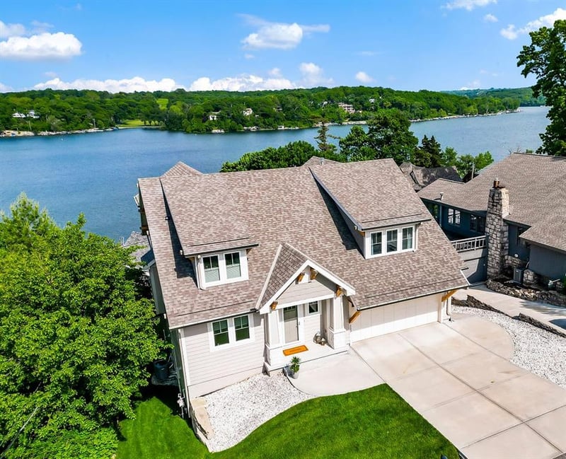 115 Terrace Trl, Lake Quivira, KS 66217