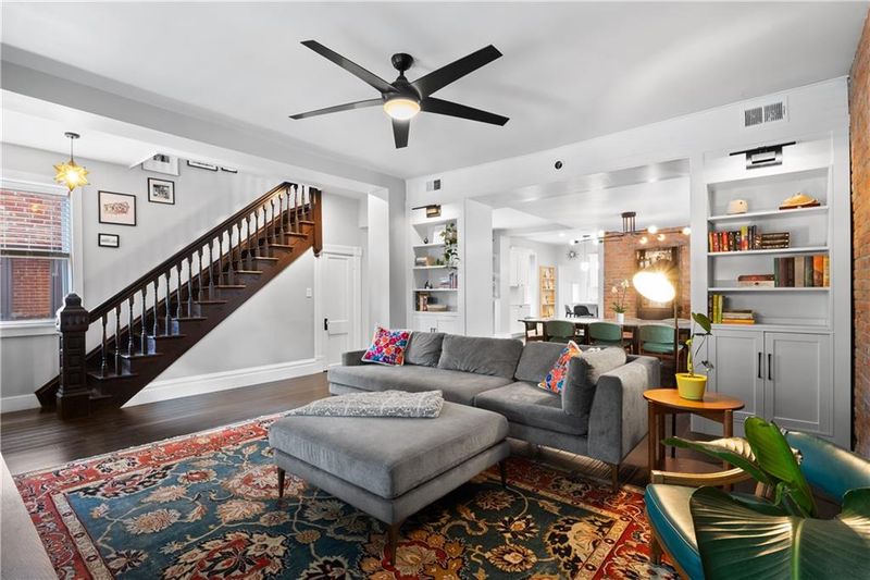 1628 Summit St, Kansas City, MO 64108