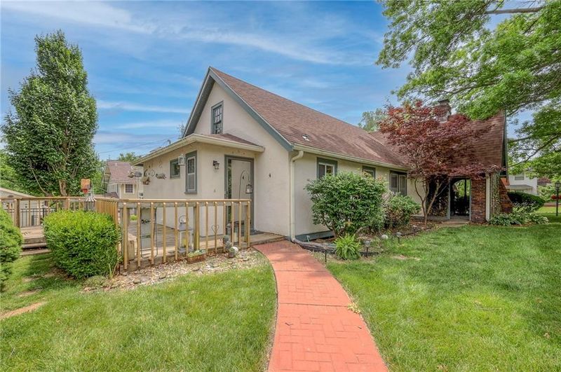 4 E 53rd Ter, Kansas City, MO 64112