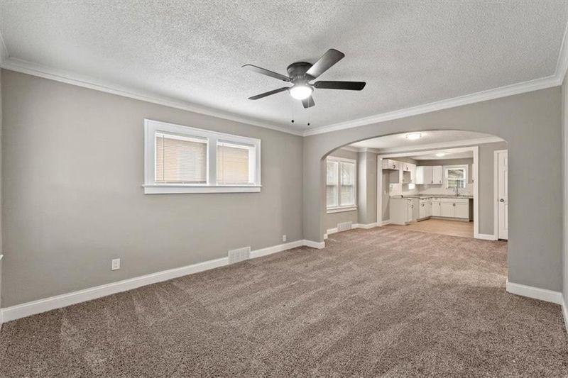 2206 Drury Ave, Kansas City, MO 64127