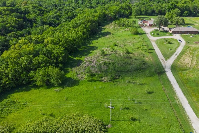00000 Hatchell Rd, Tonganoxie, KS 66086