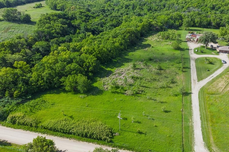 00000 Hatchell Rd, Tonganoxie, KS 66086