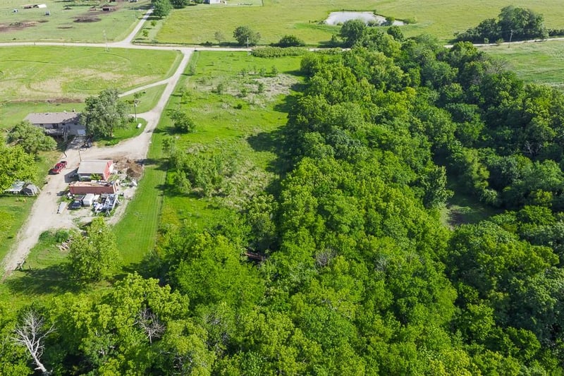00000 Hatchell Rd, Tonganoxie, KS 66086