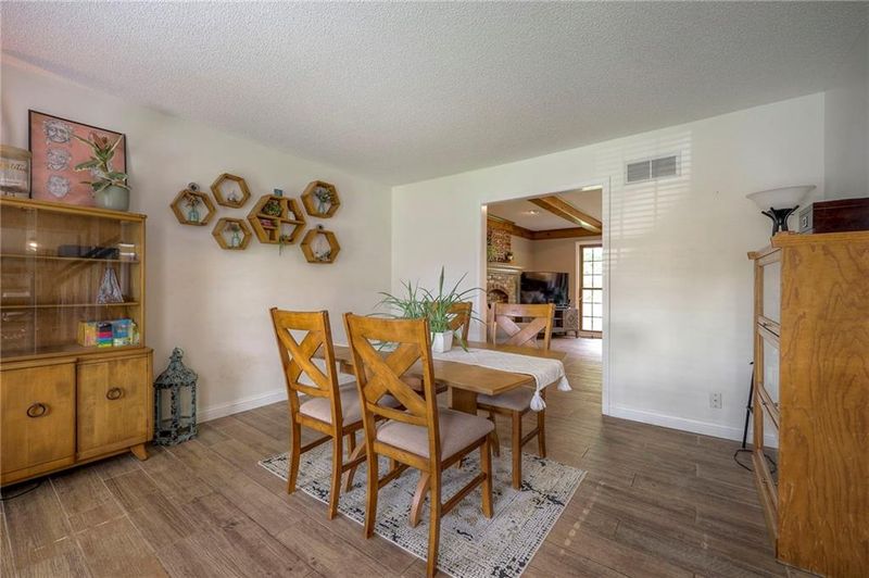 12420 Perry St, Overland Park, KS 66213