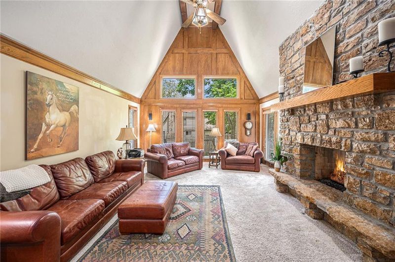 11441 Grant St, Overland Park, KS 66210