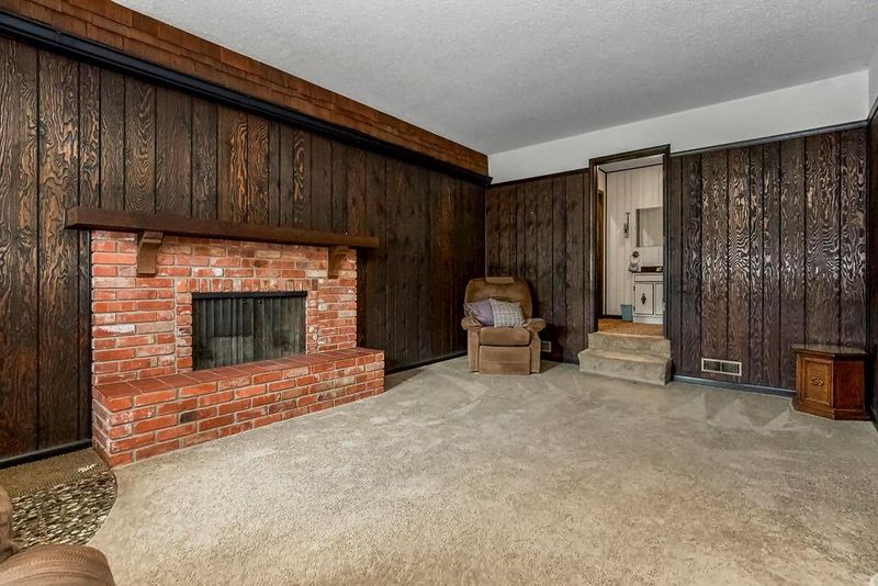 3904 Louisiana Rd, Ottawa, KS 66067