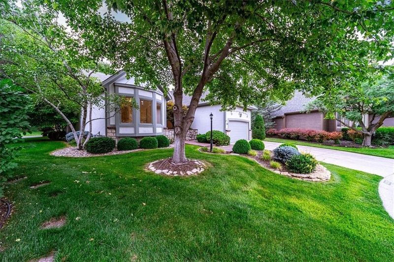 6225 W 128th St, Overland Park, KS 66209