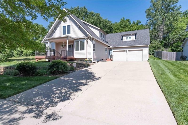 7638 Constance St, Lenexa, KS 66216