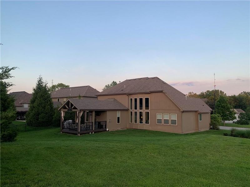 9410 NE 90th St, Kansas City, MO 64157