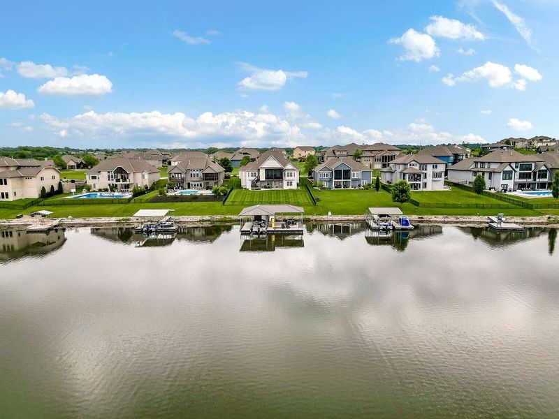1418 Kenton Ln, Raymore, MO 64083