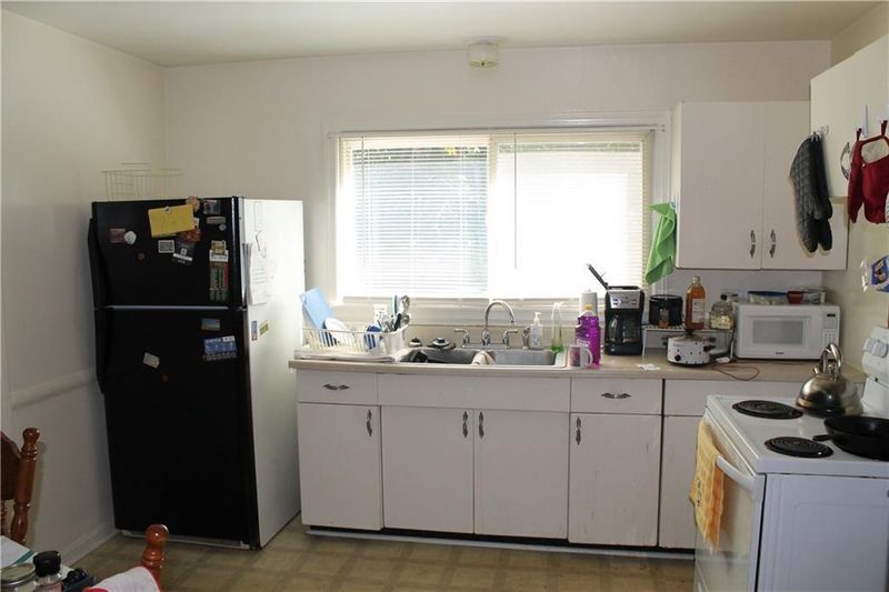 7113 Tracy St, Kansas City, MO 64131