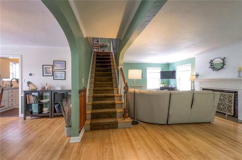 7311 Holmes Rd, Kansas City, MO 64131