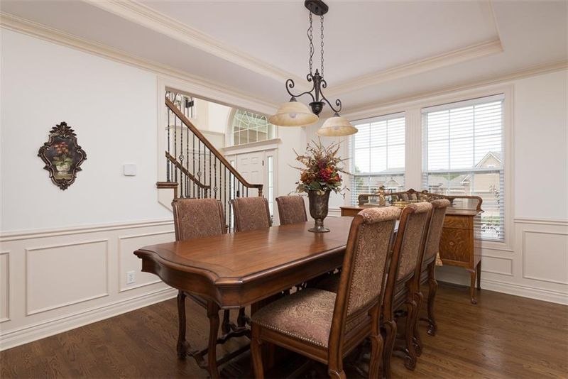 2632 SW Carlton Dr, Lee's Summit, MO 64082