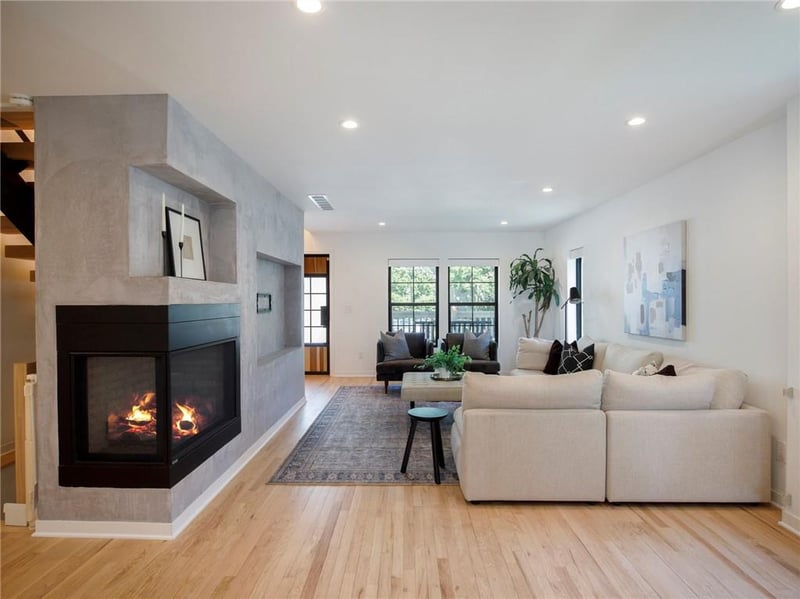 1728 Summit St, Kansas City, MO 64108
