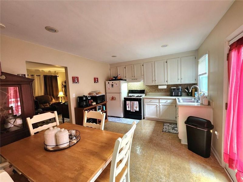 410 W Culton St, Warrensburg, MO 64093