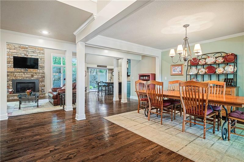 10165 Mackey St, Overland Park, KS 66212