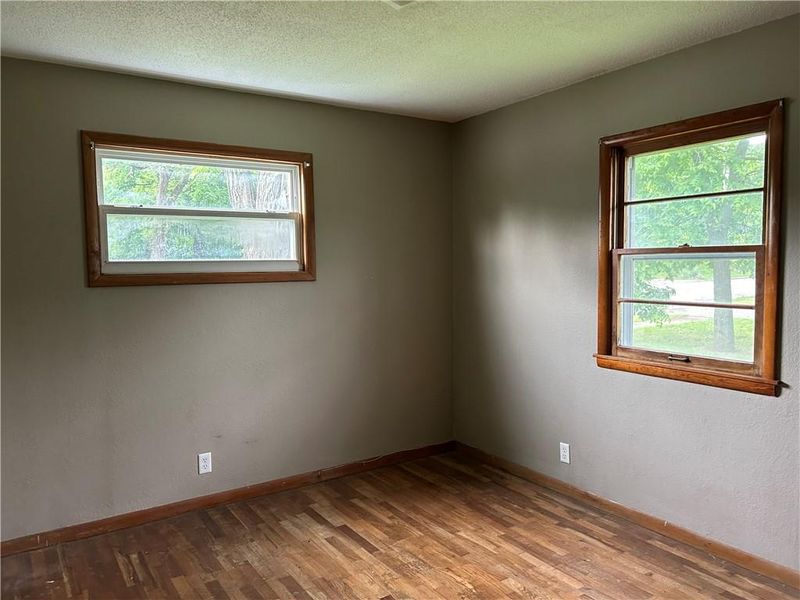 203 W Atlantic St, Nevada, MO 64772