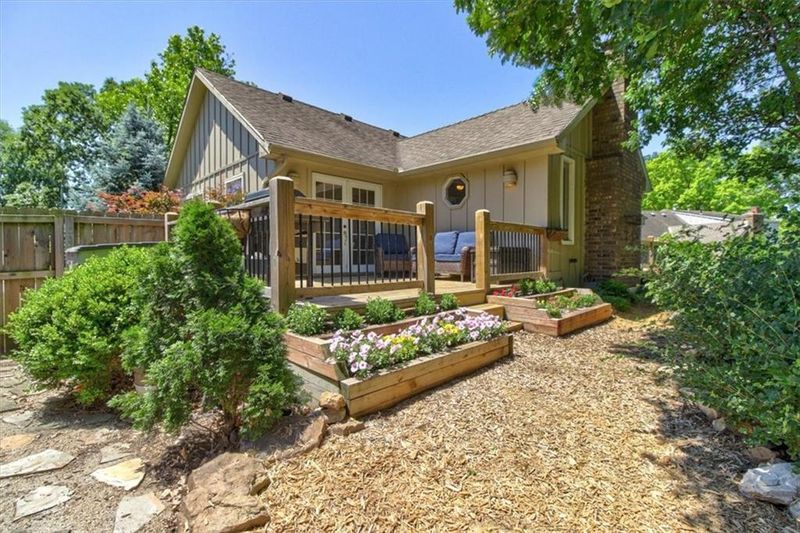 12304 E 59th Ter, Kansas City, MO 64133