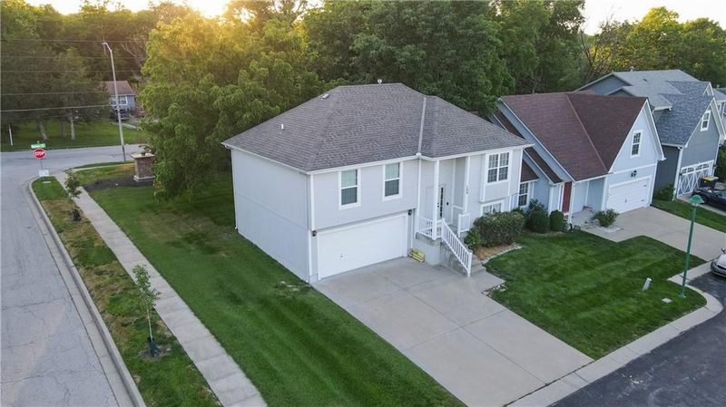 700 E 125th St, Kansas City, MO 64146