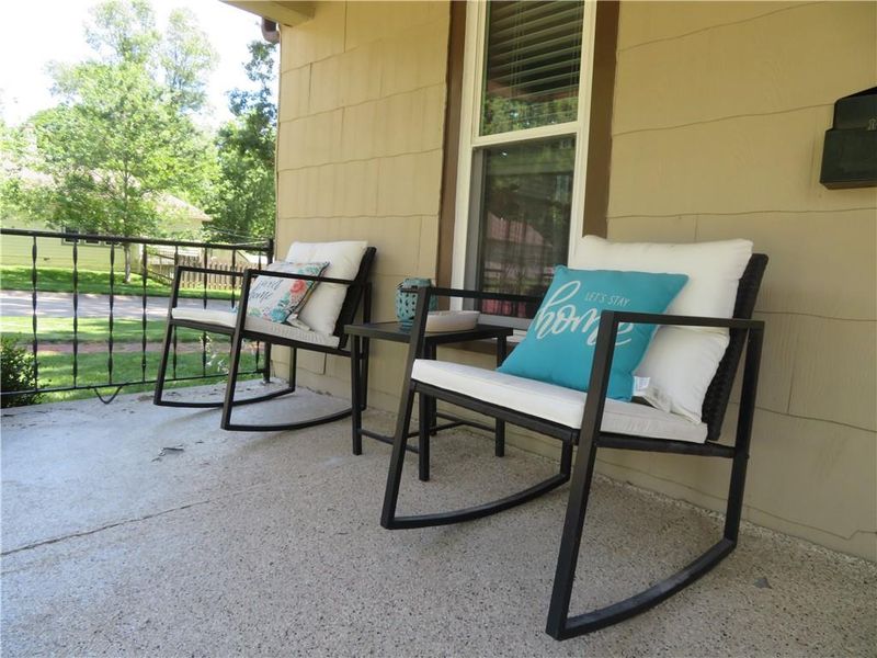209 E Shawnee St, Paola, KS 66071