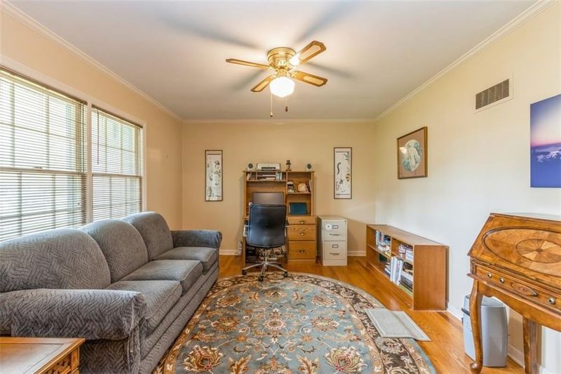 1000 E 117th Ter, Kansas City, MO 64131
