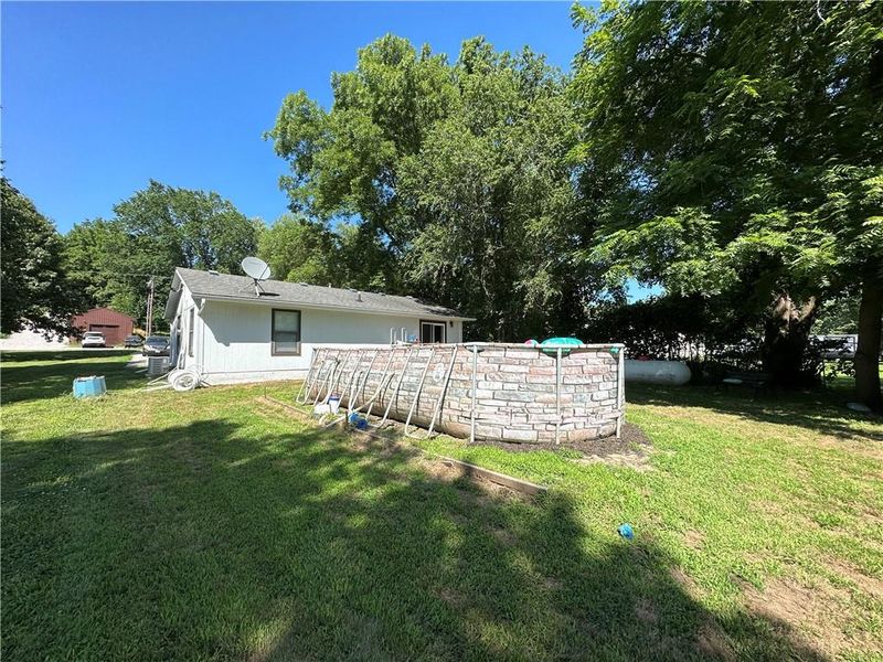 36735 T Hw, Orrick, MO 64077