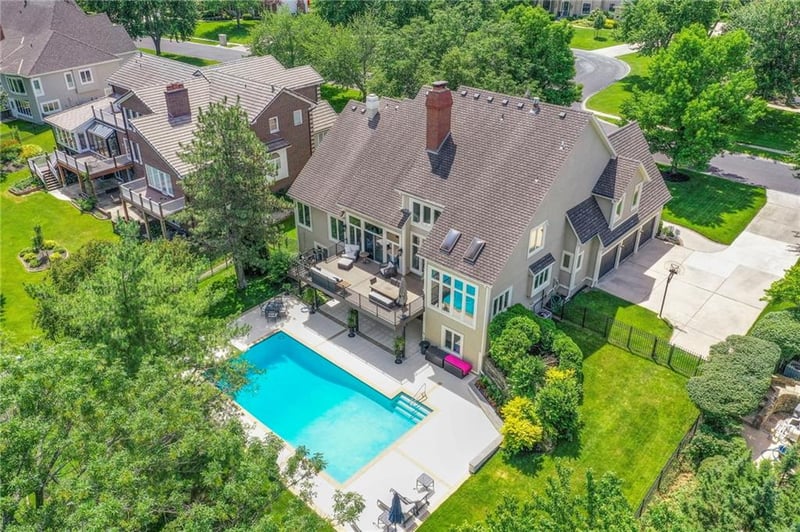 6604 W 132nd St, Overland Park, KS 66209