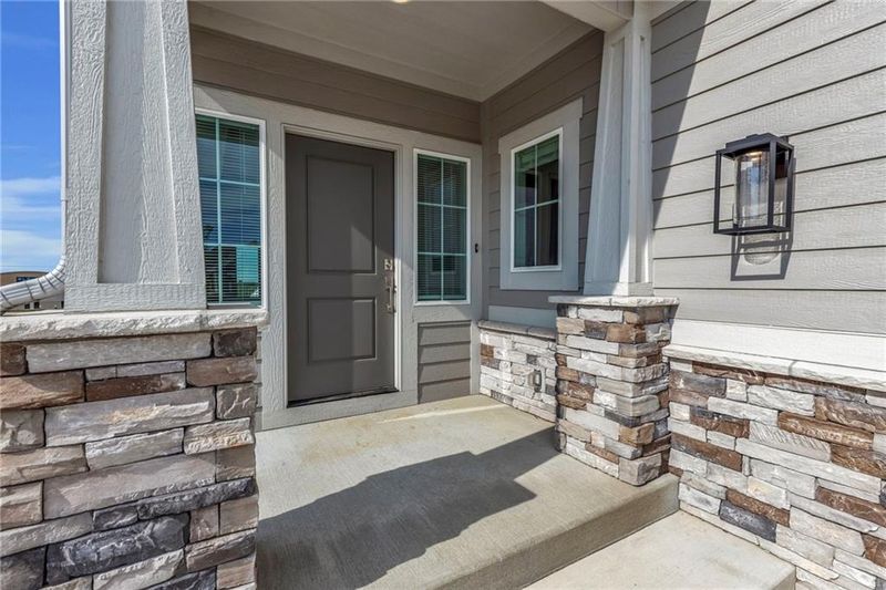 21903 W 82nd Ter, Lenexa, KS 66220