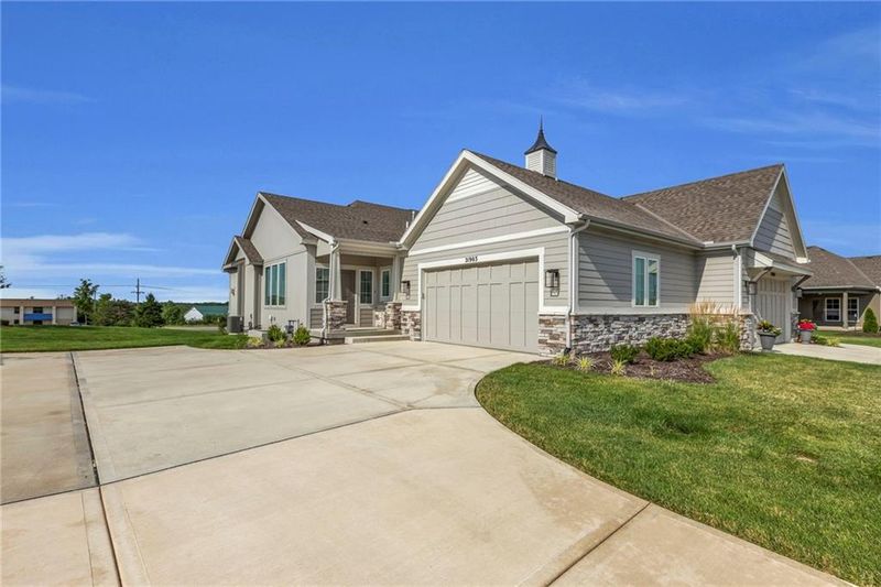 21903 W 82nd Ter, Lenexa, KS 66220