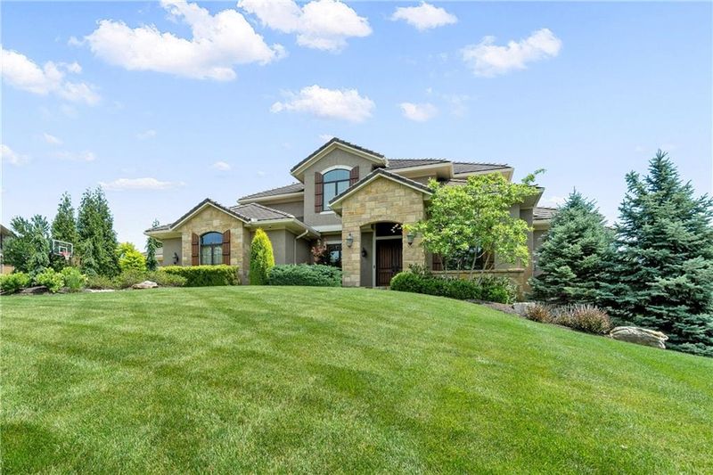 16005 King St, Overland Park, KS 66221