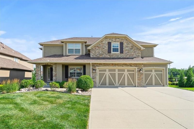 4609 NW Montebella Dr, Riverside, MO 64150