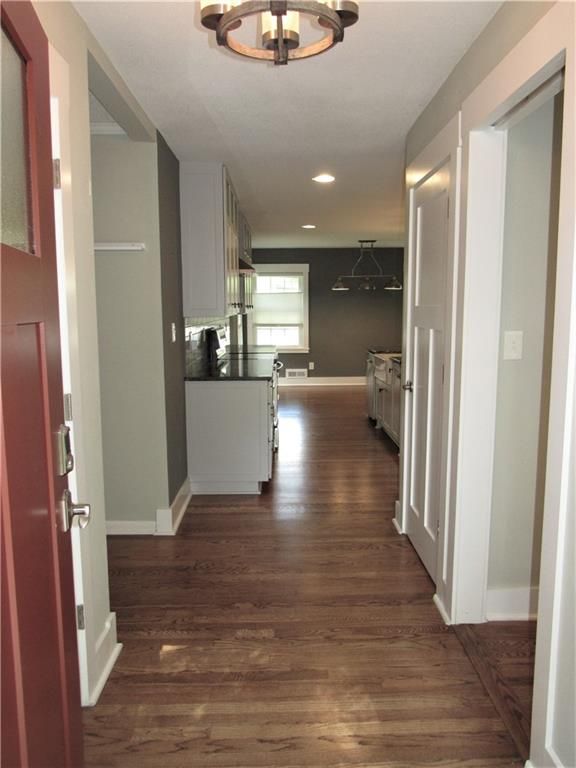 9652 Lee Blvd, Leawood, KS 66206