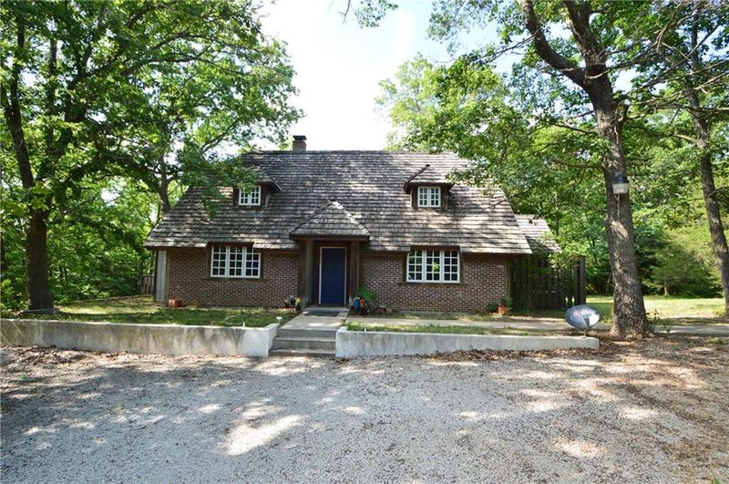 24150 W 207th St, Spring Hill, KS 66083