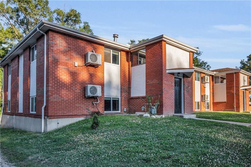 4518 Brencrest St, Riverside, MO 64150