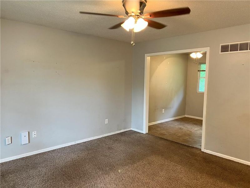7912 103rd Ter, Kansas City, MO 64134