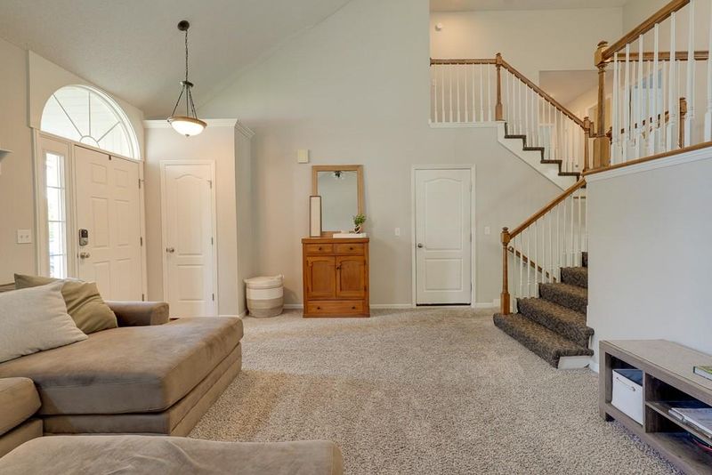 8564 N Ava Ave, Kansas City, MO 64154