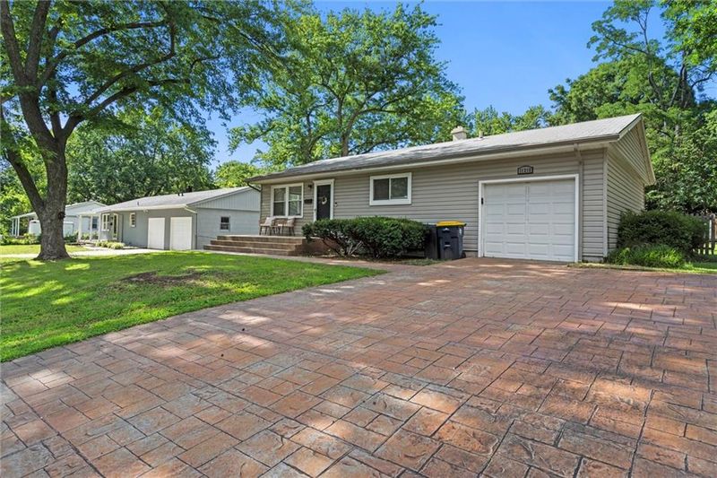 11218 E 50th Ter, Kansas City, MO 64133